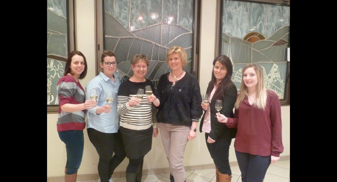 Bureau%20Comite%CC%81%20des%20Reines%20des%20Vins%