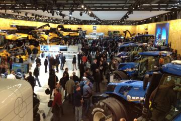SIMA 2015 - NEW HOLLAND